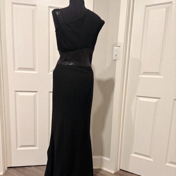 Narcisco Rodriguez Black Gown with Sequin Waist and detailing, Size 4 - Picture 4 of 9
